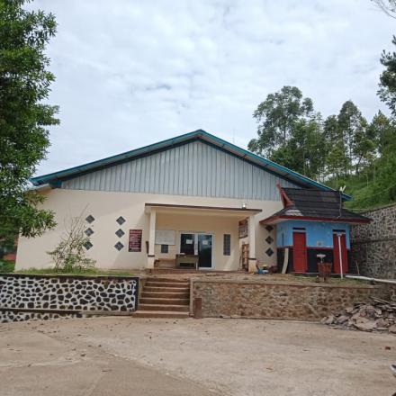 Bangunan - bangunan Baru di Desa Cilame